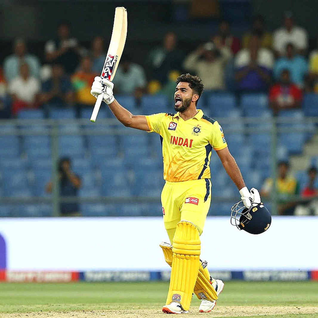 আবুধাবির নিরপেক্ষ মাঠ ও ডারবানের সবুজ পিচ: ১২ অক্টোবর ২০২৬-এর টেস্ট ক্রিকেটের পর্দার অন্তরালে