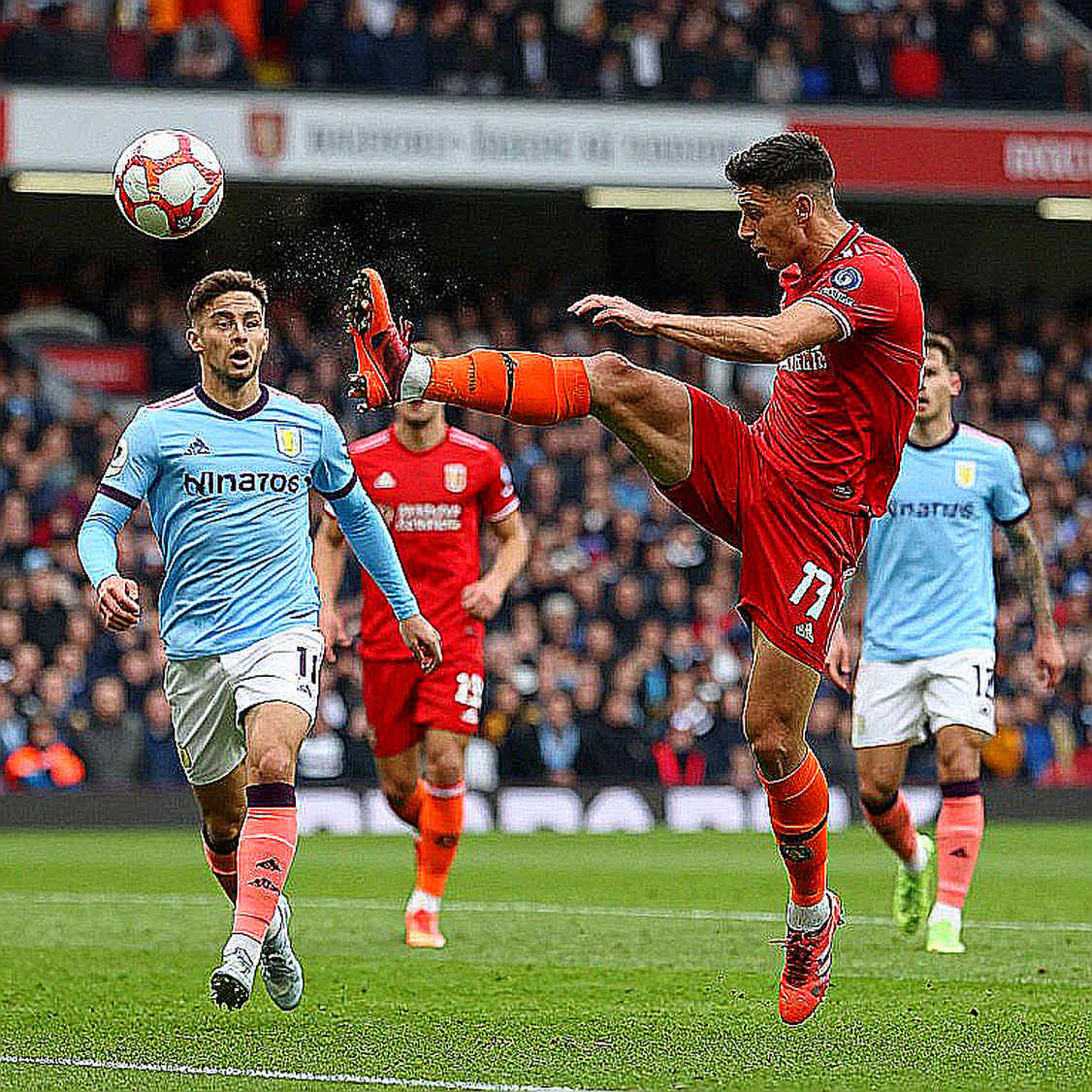 কোন্তের ফেরা: ৩.৫০ অঙ্কের আড়ালে লুকিয়ে থাকা পিচ-জ্যামিতি